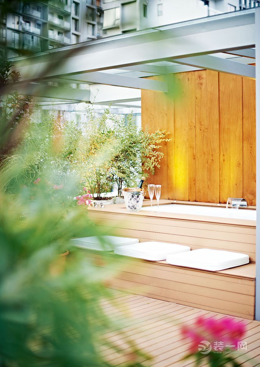 太原150大平层轻奢装修风格,110平户型暖色系现代轻奢装修风格