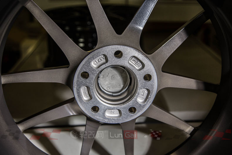 16寸经典五幅刀锋轮毂,五幅oz轮毂