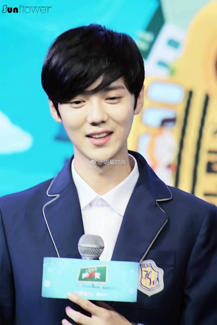 鹿晗超级英语,鹿晗励志唱歌