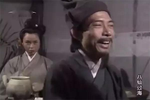 33岁出道即成名的人,33岁演艺生涯