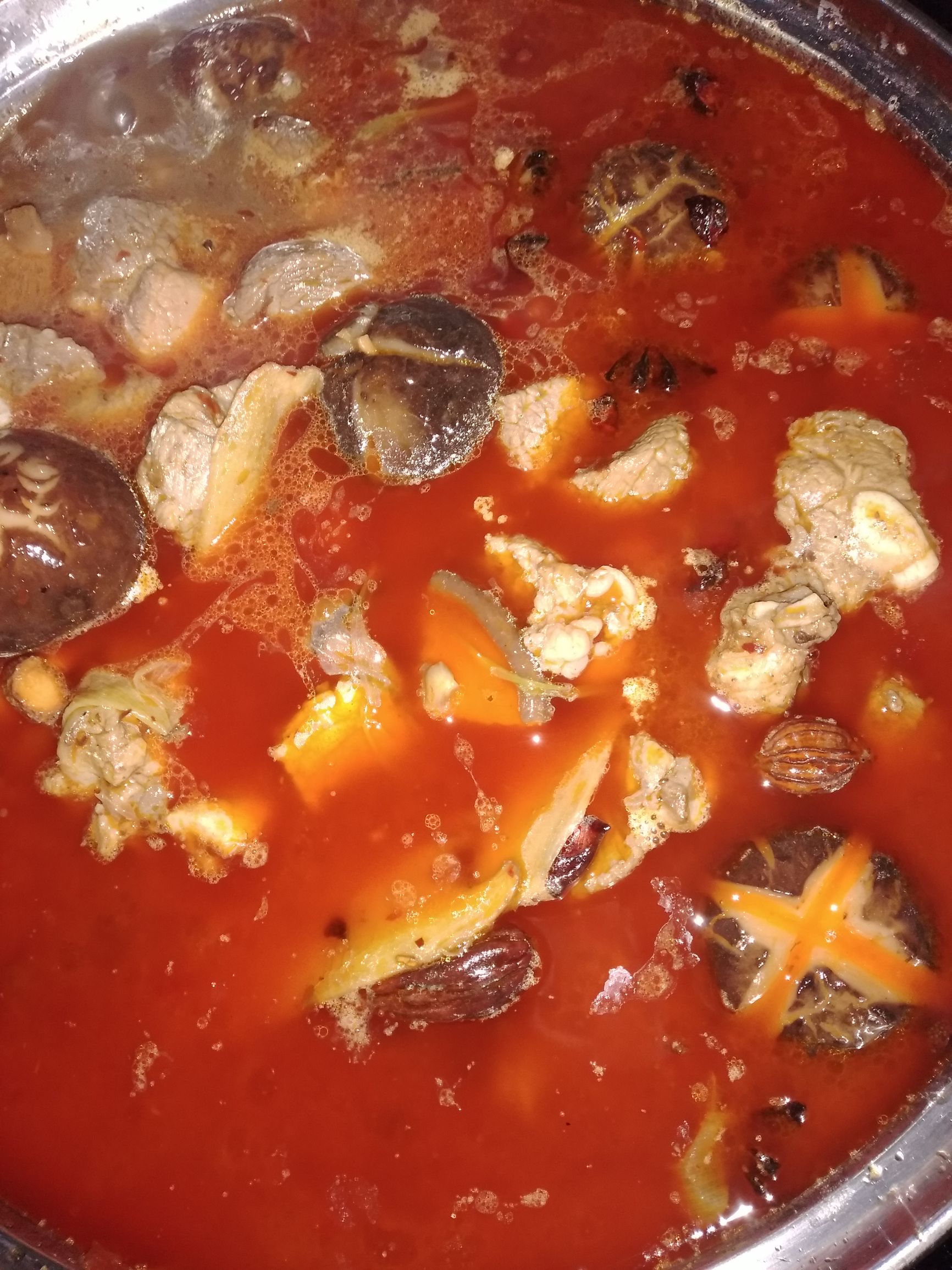 腊排骨火锅正宗做法,排骨火锅的家常做法