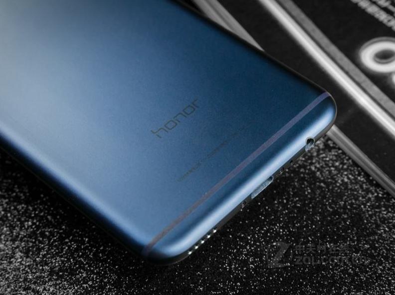 良心华为:荣耀V9国外发售涨一千多元,国外粉丝要代购?