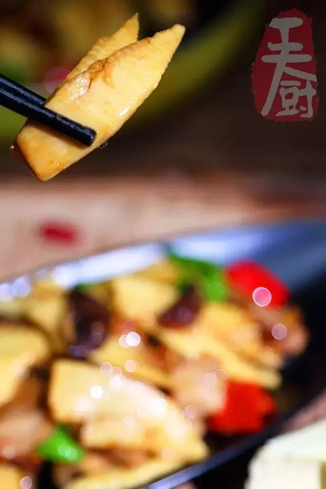 肉香笋鲜的春笋炒五花肉,鲜笋炒五花肉的图片