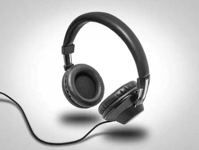 耳机第二次进水了怎么办,airpods耳机充电盒进水后如何处理