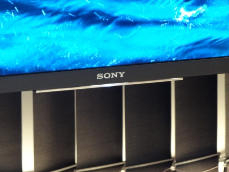 索尼z9d100寸4k电视多少钱,19年索尼z9d还值得买么