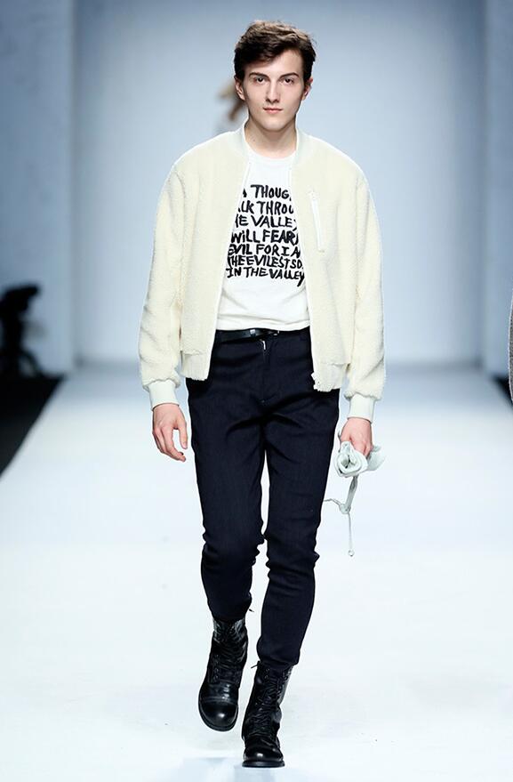 上海时装周简约风格,上海时装周穿搭夏天