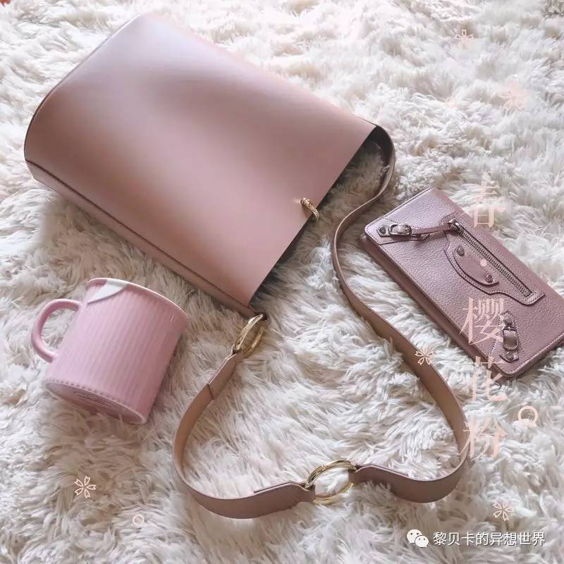 不想出门一出门就烦,不想出去但一出去就很嗨