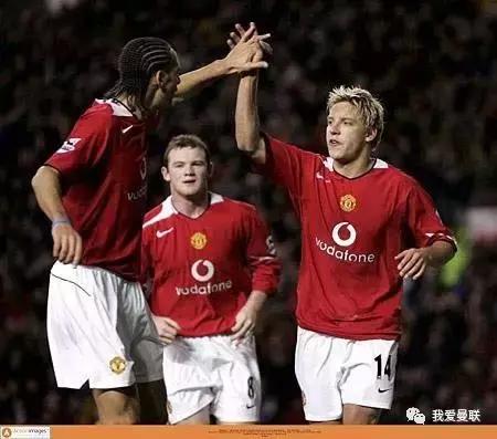 他拒绝亲吻曼联队徽，却为红魔断腿流血从不后悔！这才是真斗士