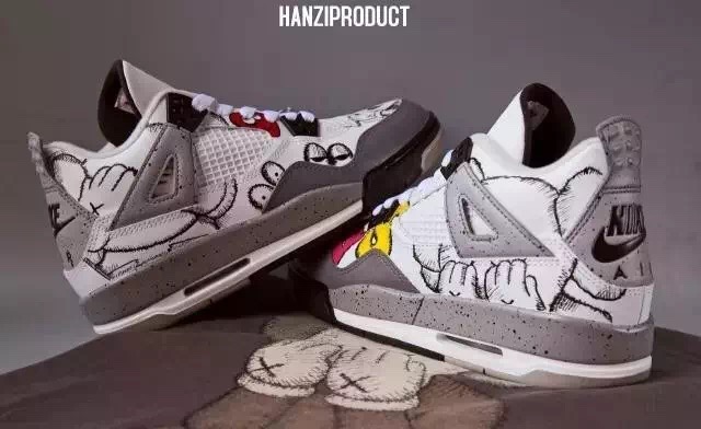 都说了没有Supreme×Yeezy这回事，你们为什么还要买