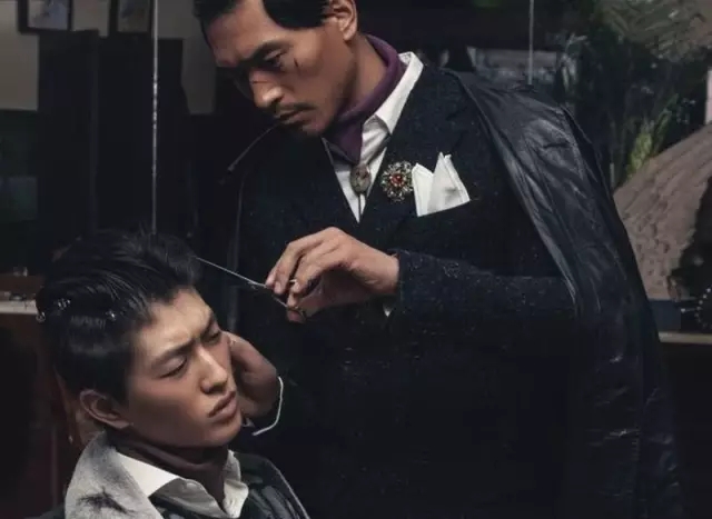 冬季大脸圆脸适合戴什么款式帽子,圆脸齐肩显瘦发型