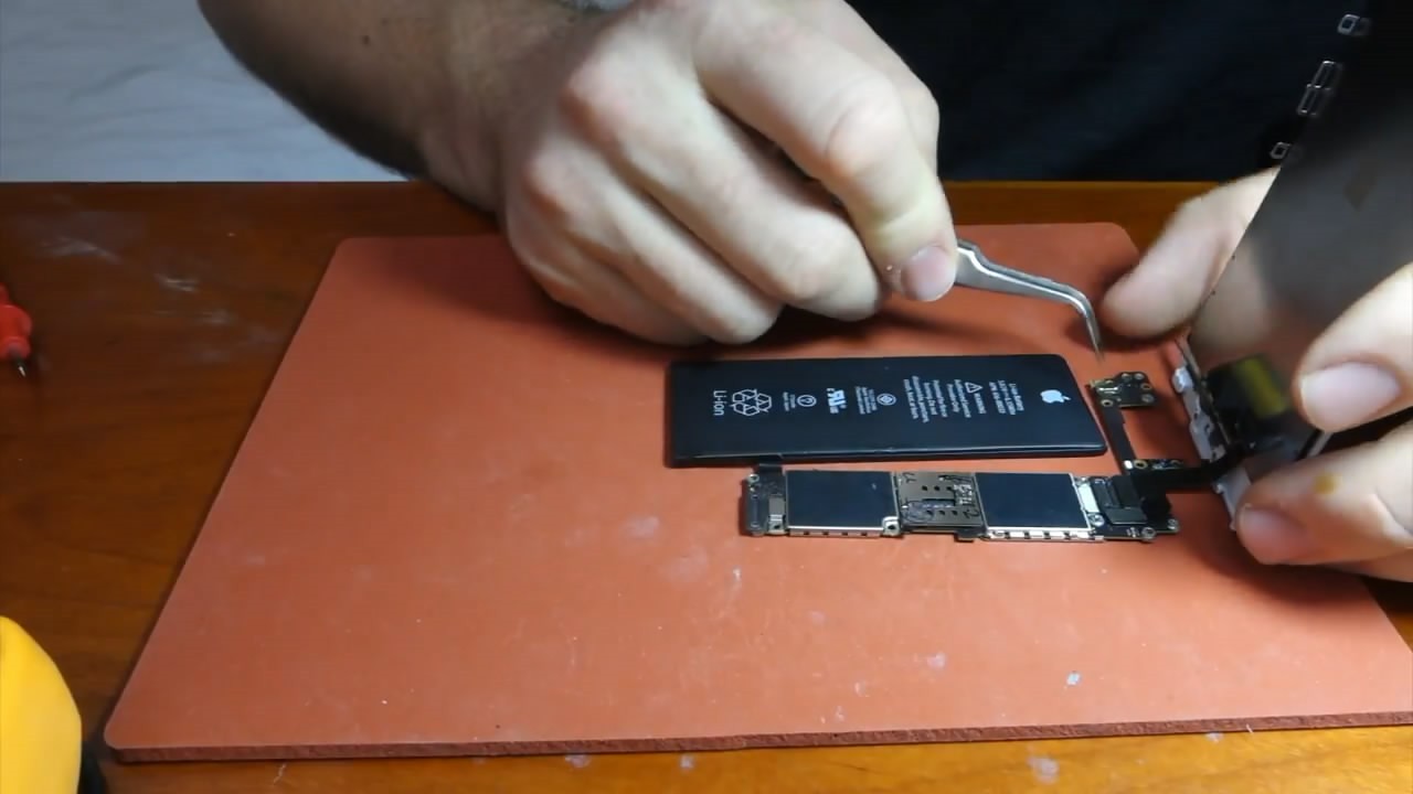 可怕的华强北！小哥花2000元组装苹果6s，零件全是淘来的