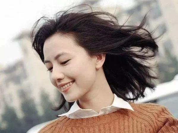 一济南姑娘,自从换了这个发型,前男友就约她吃饭了!