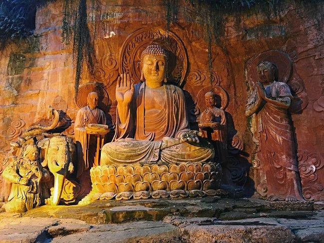 峨眉山吃住行,峨眉山吃住最佳攻略