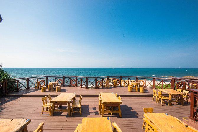 去三亚感受碧海蓝天,享受椰风海韵三亚度假指南精选