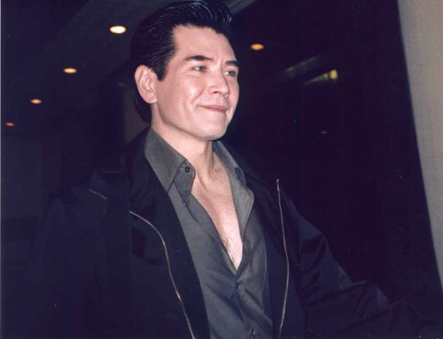 费翔不老传说视频,老去的一代男神费翔