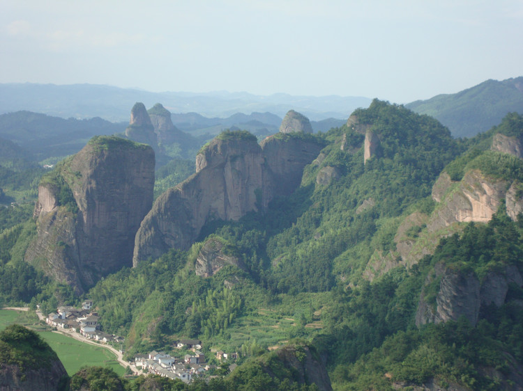 丹霞绝美,丹霞奇观旅游攻略