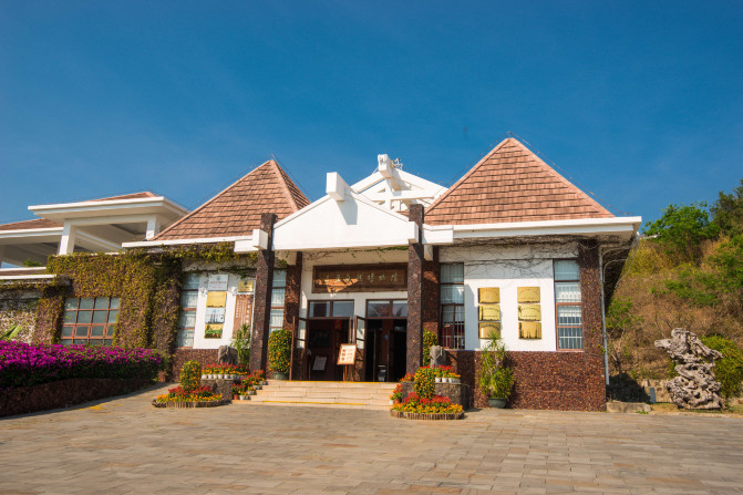 蓝天白云,椰风海韵,去三亚散散心吧