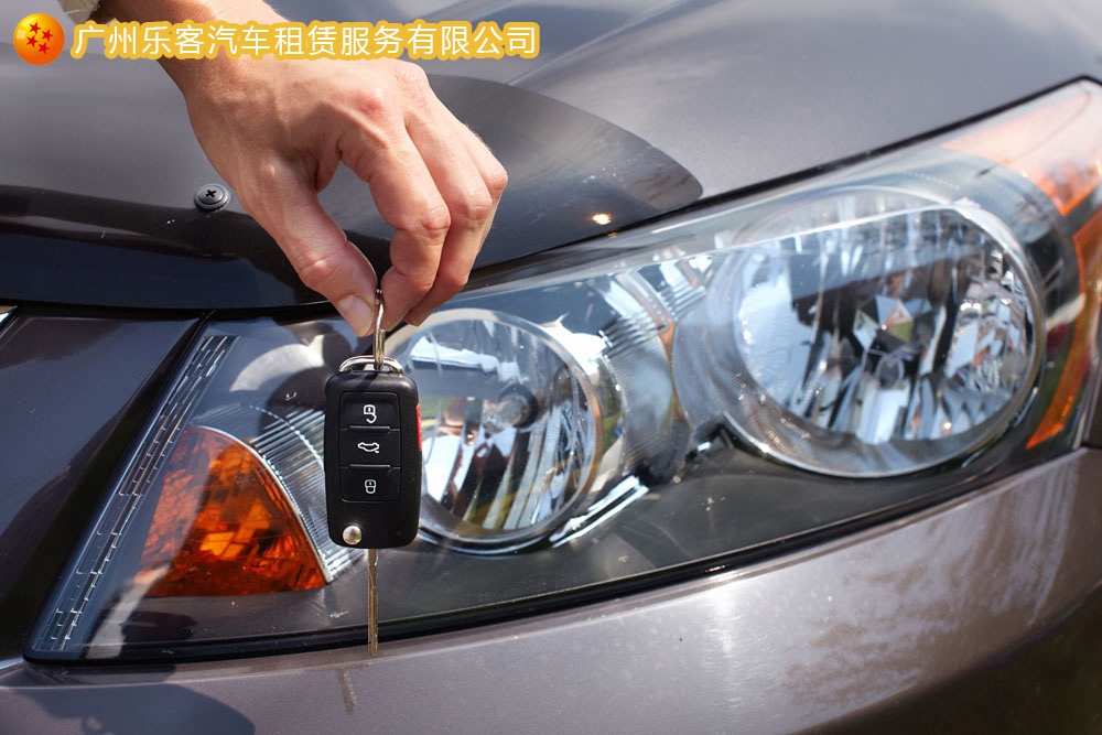 以租代购和按揭买车哪个费用高,厂家金融租赁和银行贷款的区别