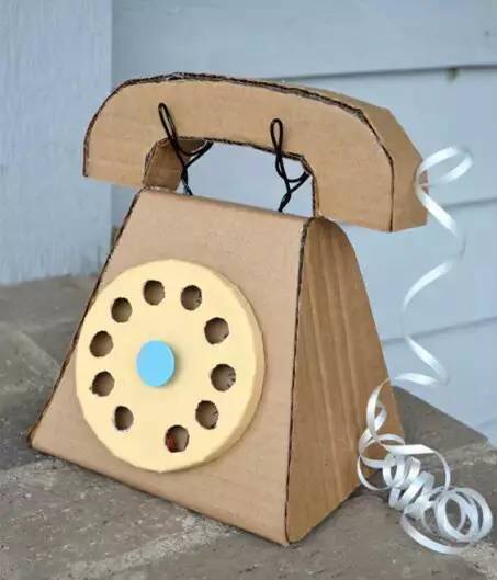 废纸箱做儿童玩具,废纸箱做可爱的宝宝