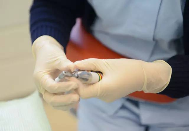 拜博洗牙如何,拜博超声波洗牙和舒适洁牙的区别