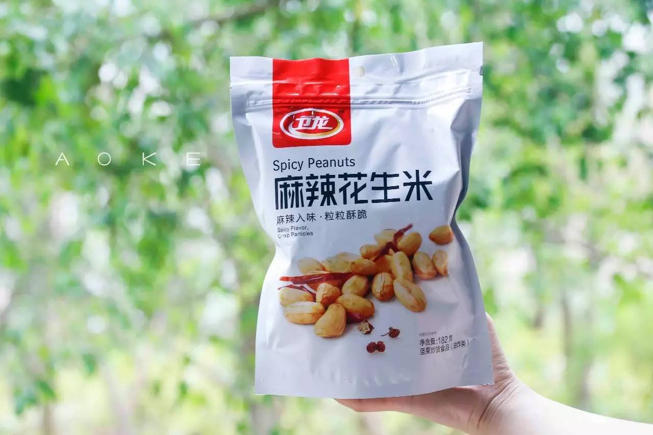 卫龙辣条逗比评测,卫龙15种辣条大评测