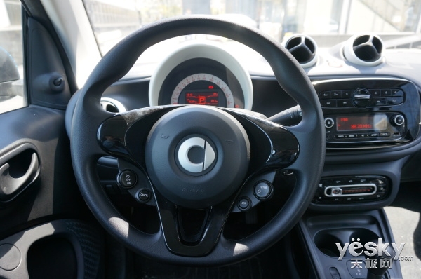 15元开共享汽车靠谱吗,奔驰共享汽车