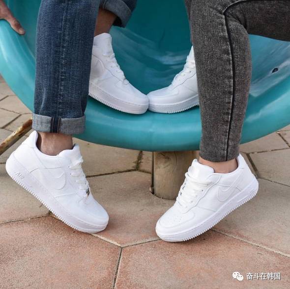 换季该买什么鞋子,换季买什么鞋子好看