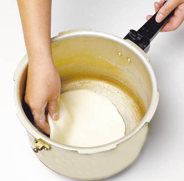 做烧饼怎么和面比较软和好吃,烧饼怎样和面才好吃