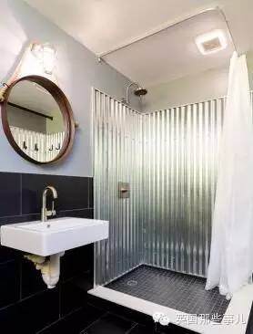 一家可以带狗上班的公司，感觉他们那的地位..人没狗高..