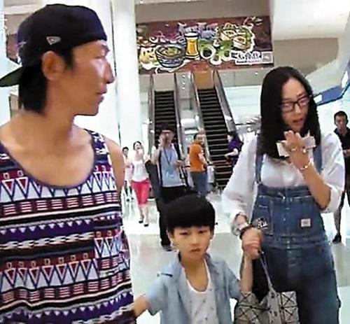 陈羽凡发声称已离婚多年，却遭到网友差评，差评原因原来是这个！