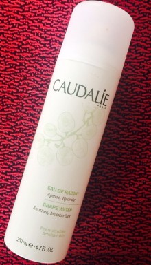 肌肤干性毛孔粗用什么护肤品,干性肌肤护肤推荐