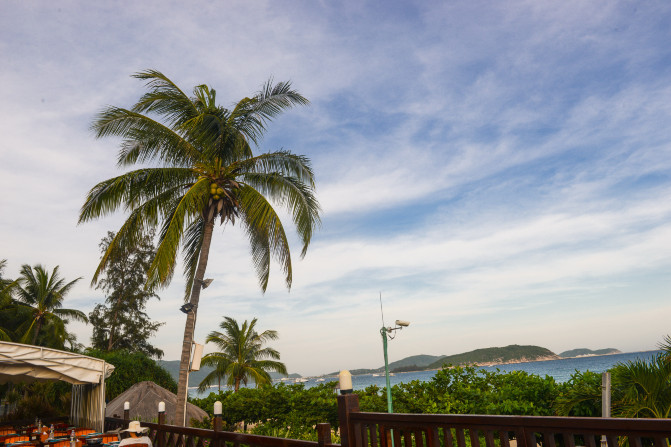 去三亚感受碧海蓝天,享受椰风海韵三亚度假指南精选