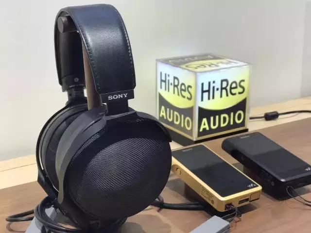 直男会炸！成都这家黑科技满满的体验店，男生进来了就不想出去！