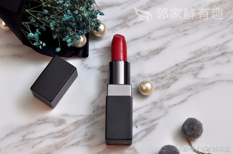 女神的秘密*器武**,神级粉饼Laura Mercier唤颜凝露