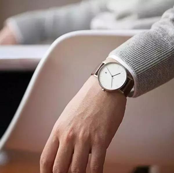 小众品牌比较保值的手表,带闹钟手表推荐平价小众