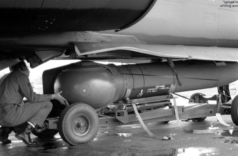 黄金峡谷行动与海湾战争,f111战斗机投放24枚炸弹