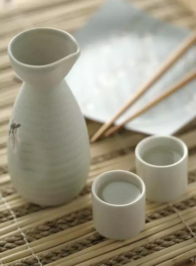 喝酒血糖5.9,喝酒伤肝会引起血压升高吗