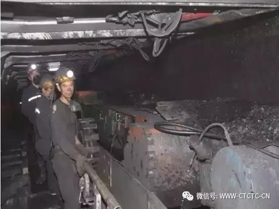 采煤矿工一月工资多少钱,矿工井下作业工资高吗