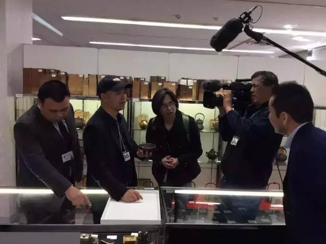 古玩艺术品交易平台网站,古玩明清瓷器拍卖直播