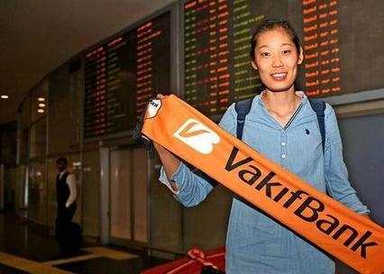 事不过三朱婷夺海外首冠!接班刘翔李娜征服世界一句话感动国人