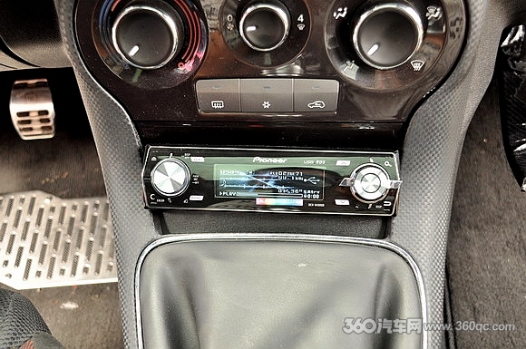 开启隐身模式无痕改装样板工程菲亚特博悦升级海螺音响