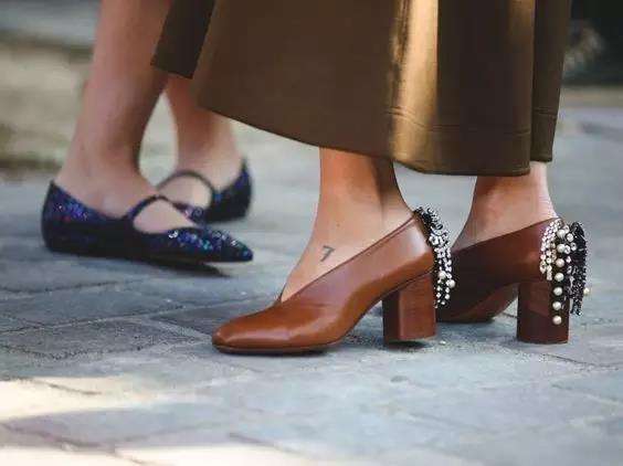 何苦买仿制名牌鞋成本30元,这5双丑鞋今年这么火,值得入手呀