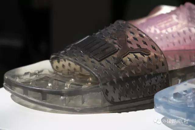 puma蕾哈娜拖鞋测评,蕾哈娜最新款拖鞋