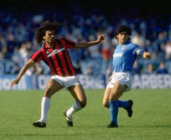 足球经典战役c罗,天下足球国际米兰三冠王纪录片