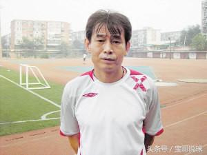 他效力津门虎十六载，外号“火箭艇”，35岁时还宝刀未老！