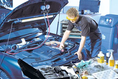 夏天汽车空调需要加冷媒吗,夏天汽车空调制冷多少度最好