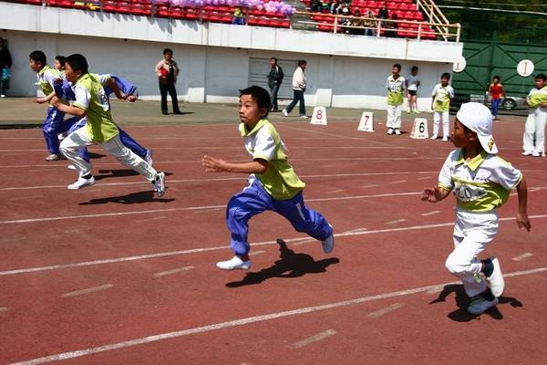 不一样的鞋子店借力微信，月销量90万