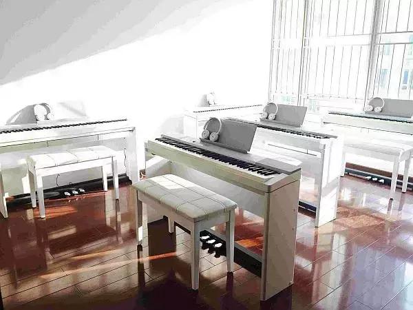 樂LIFE流行钢琴乐馆|钢琴是最长久的陪伴