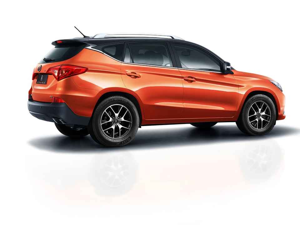 16款比亚迪宋1.5t盖世版,比亚迪宋混动1.5自吸和1.5t哪个好