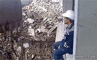 新娘心真大，这是打完游戏再回去拜堂的节奏啊